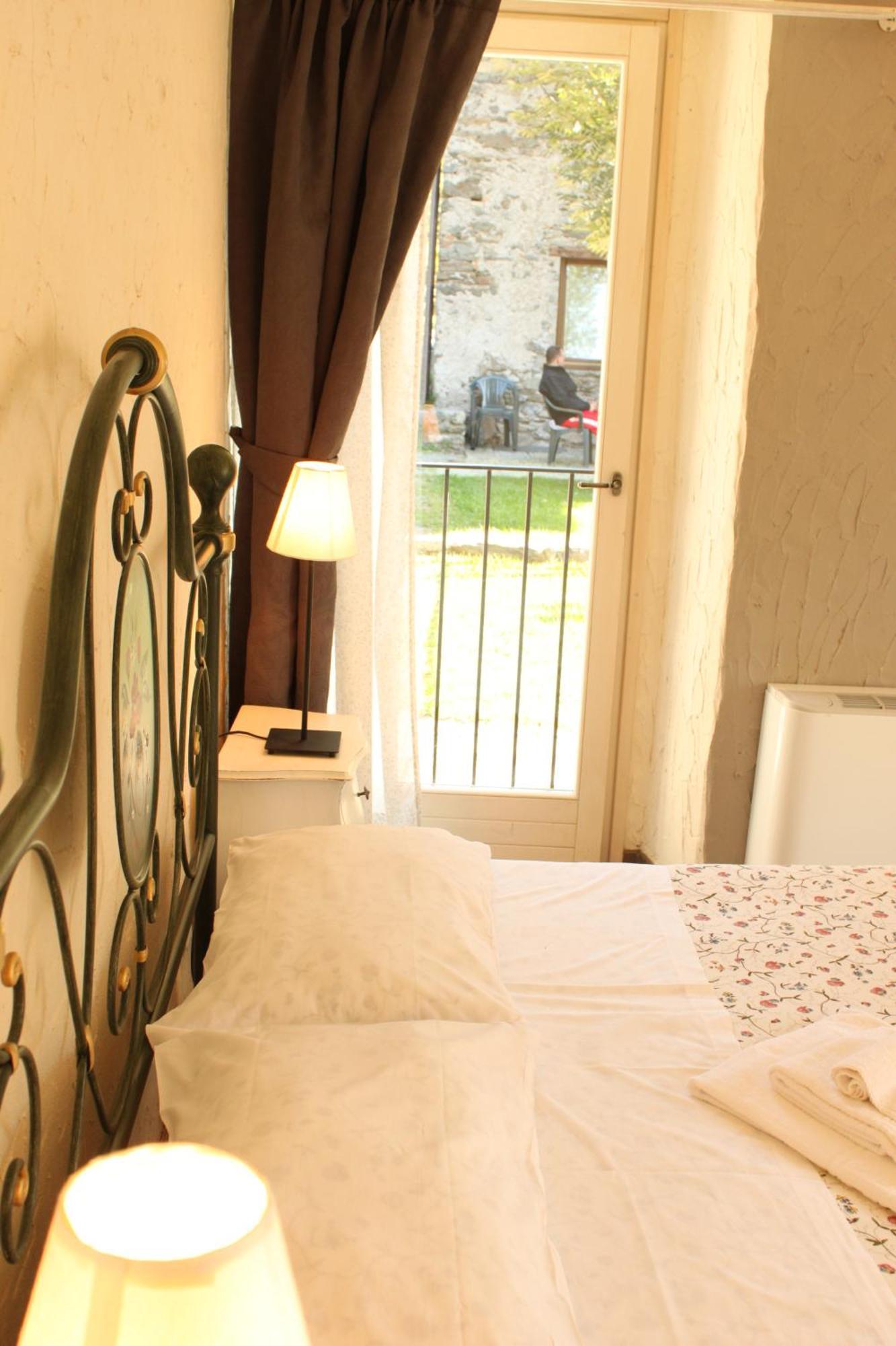 Borgo Erbiola Villa Colico Cameră foto