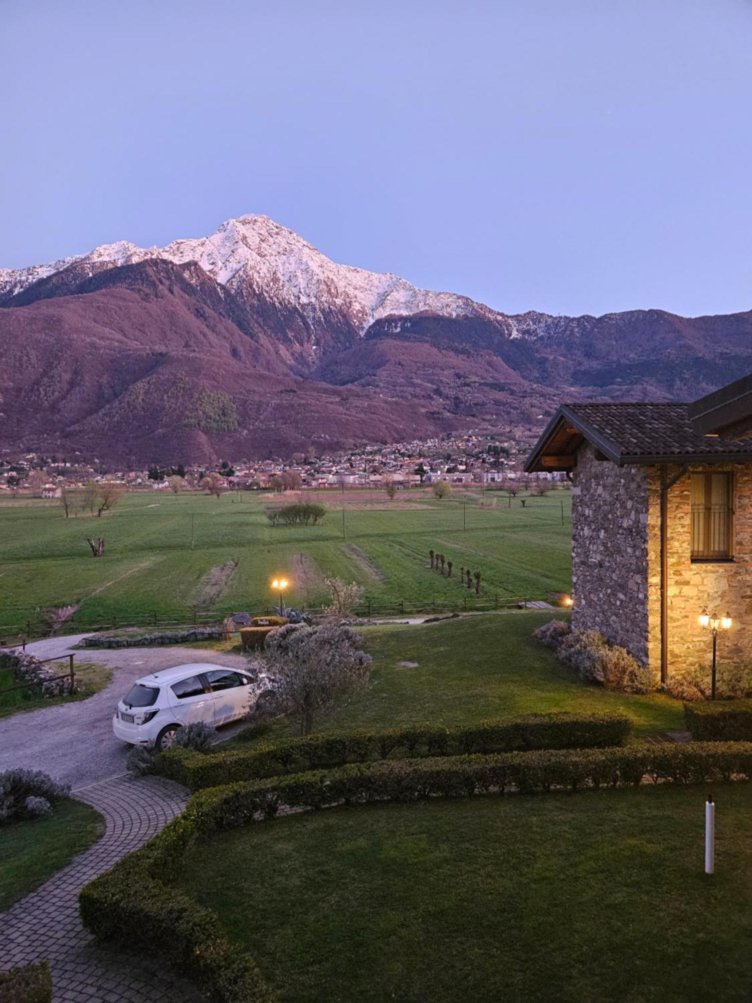 Borgo Erbiola Villa Colico Exterior foto